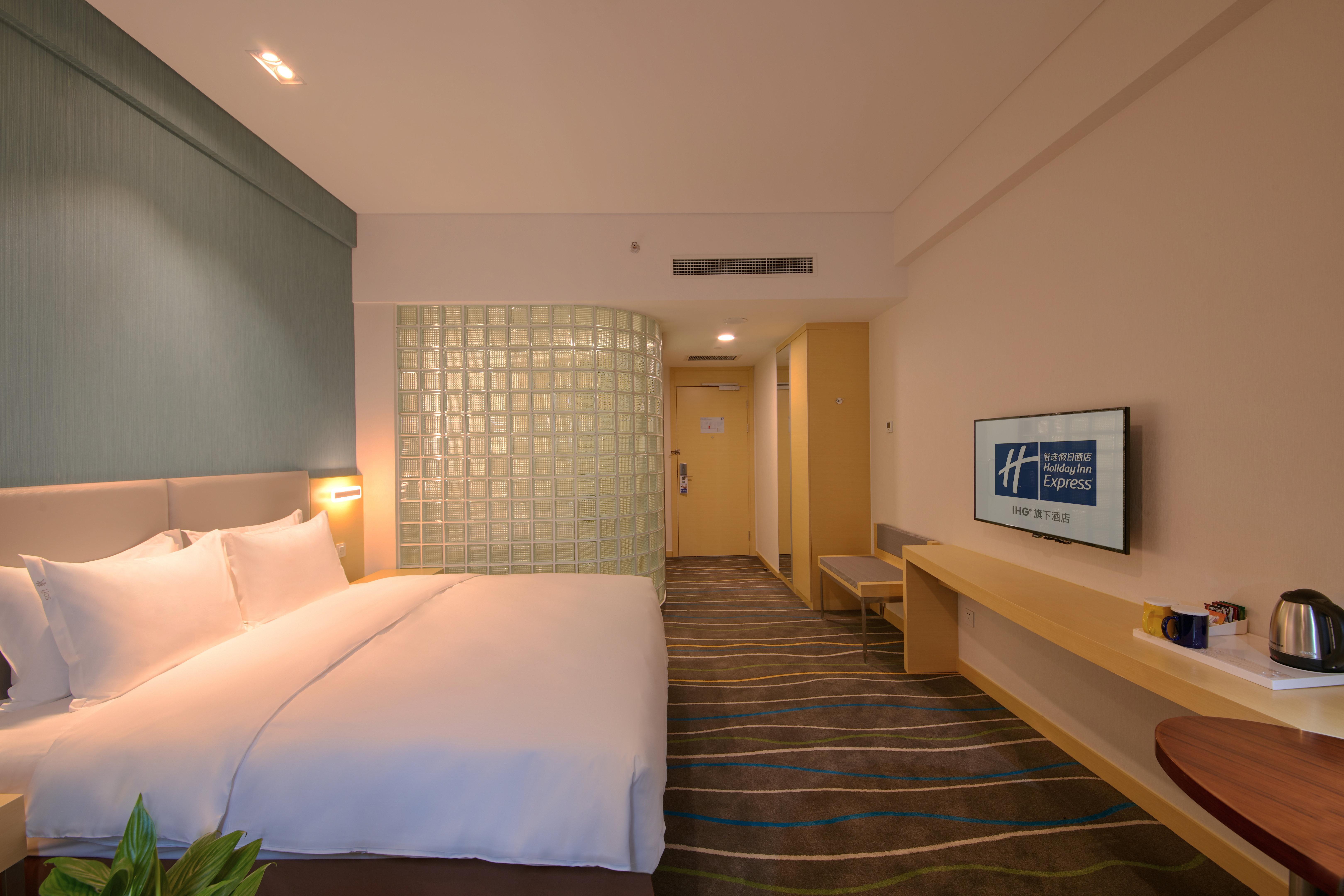 Holiday Inn Express Luoyang Yichuan By Ihg Exterior photo