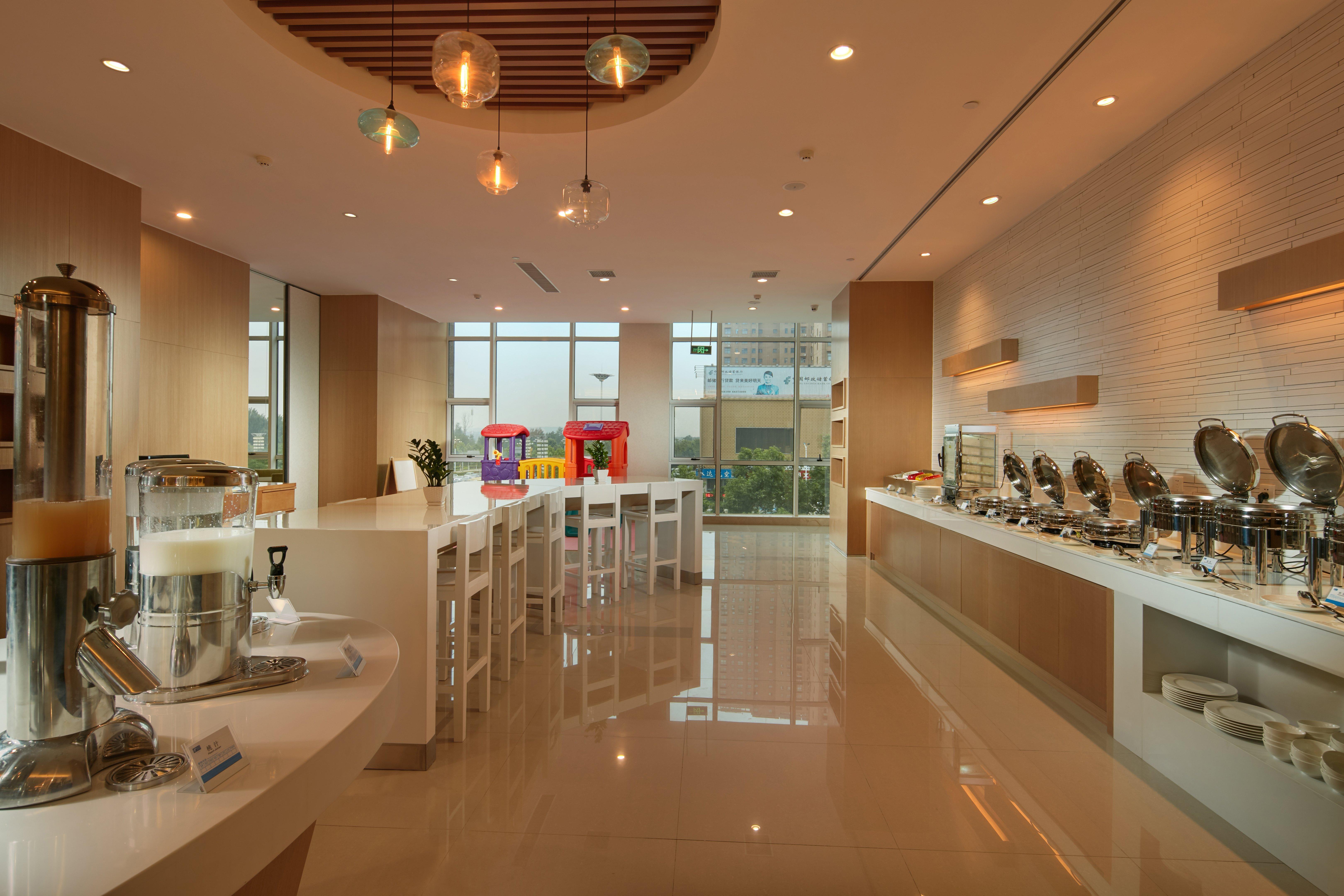 Holiday Inn Express Luoyang Yichuan By Ihg Exterior photo