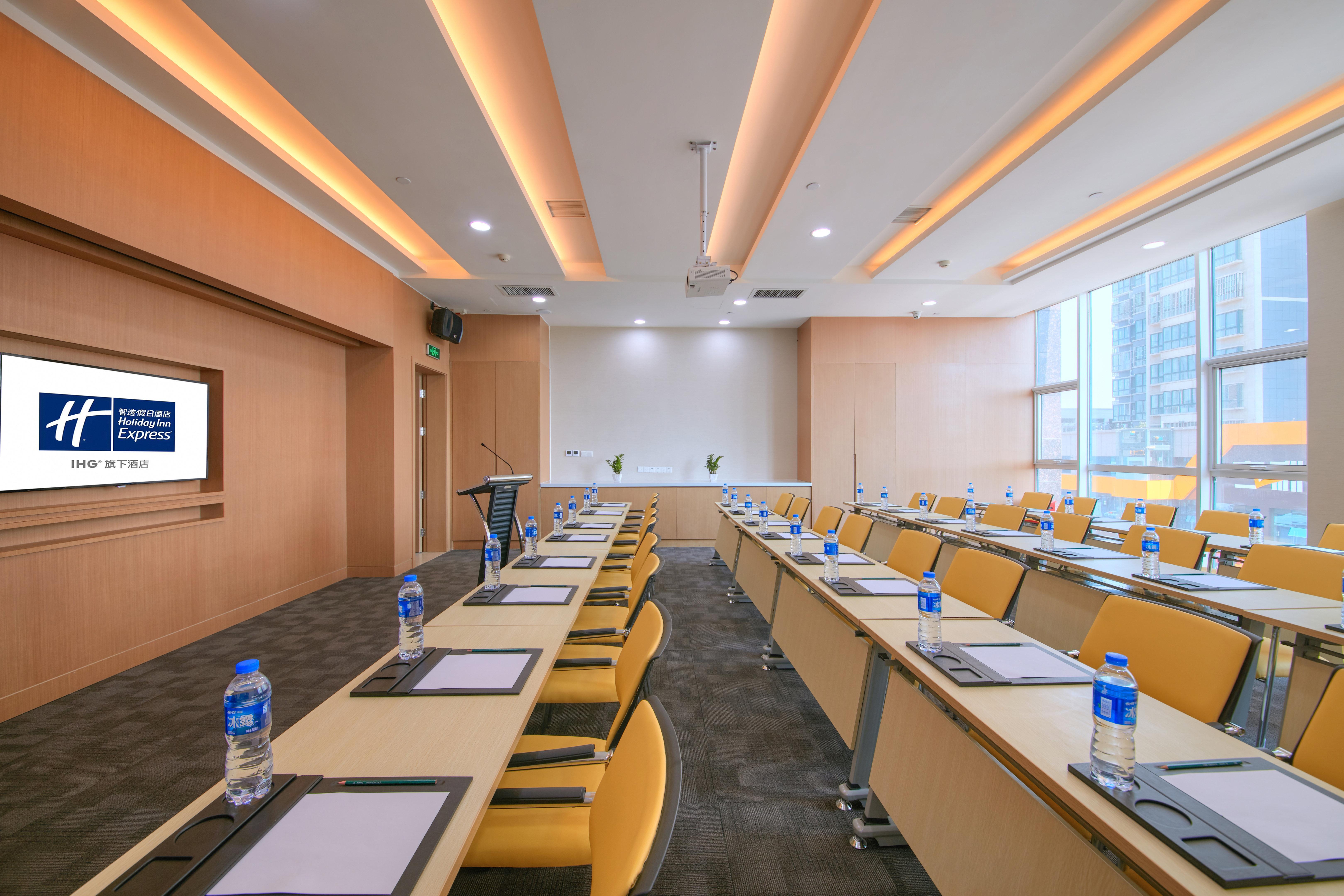 Holiday Inn Express Luoyang Yichuan By Ihg Exterior photo