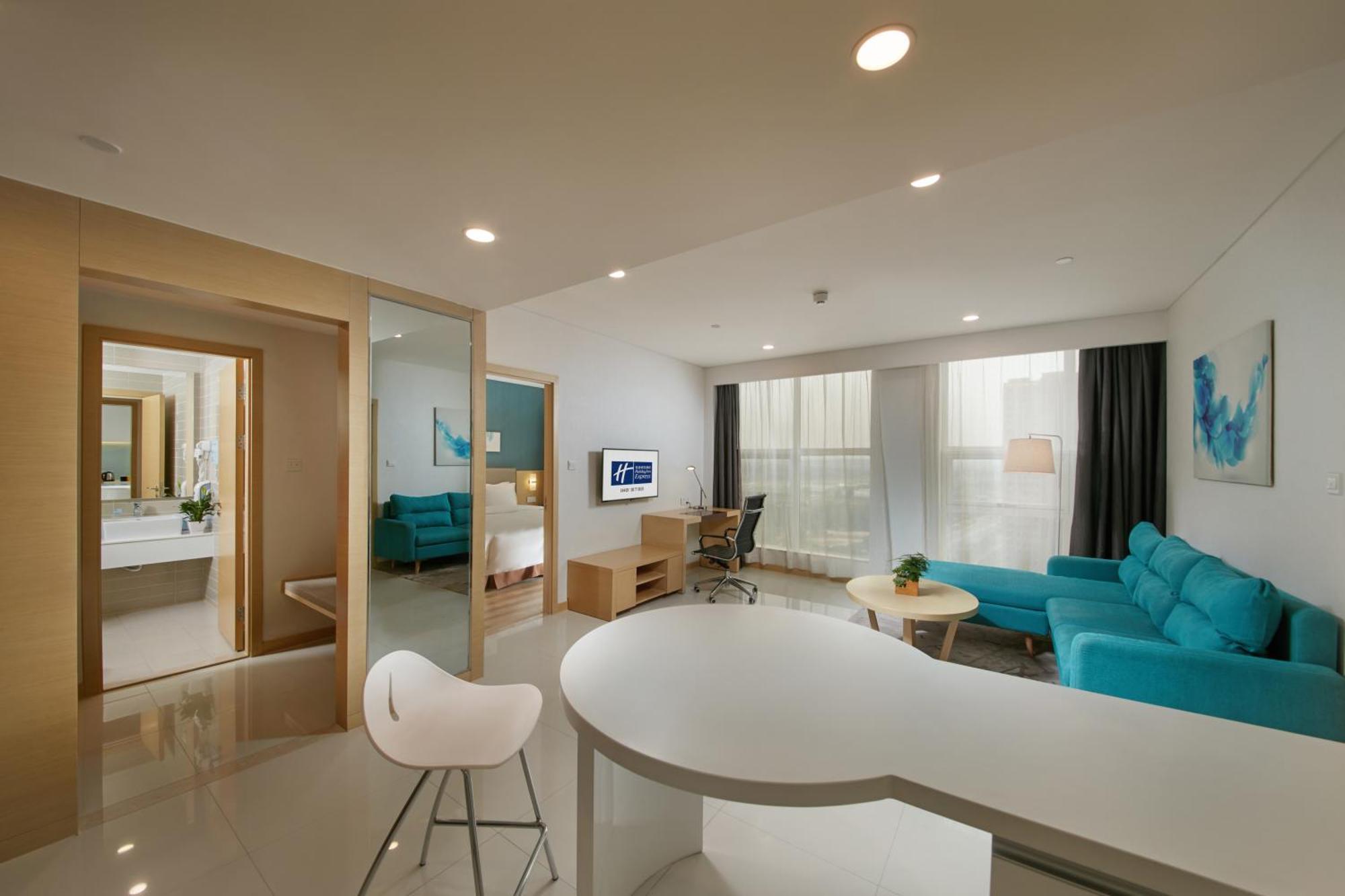 Holiday Inn Express Luoyang Yichuan By Ihg Exterior photo